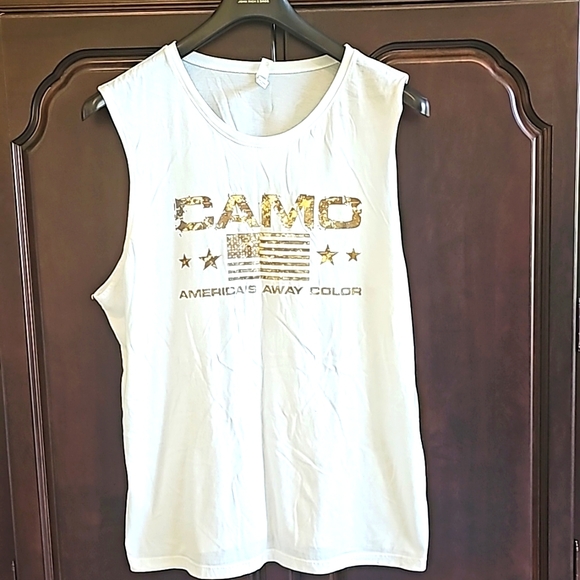 Vet Friends No Sleeve T-Shirt XXL Camo America's Away Color - Picture 1 of 3